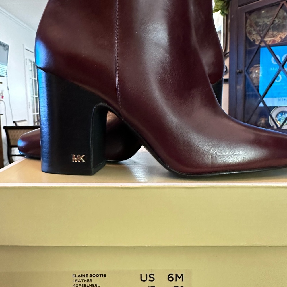 Michael Kors ankle boot